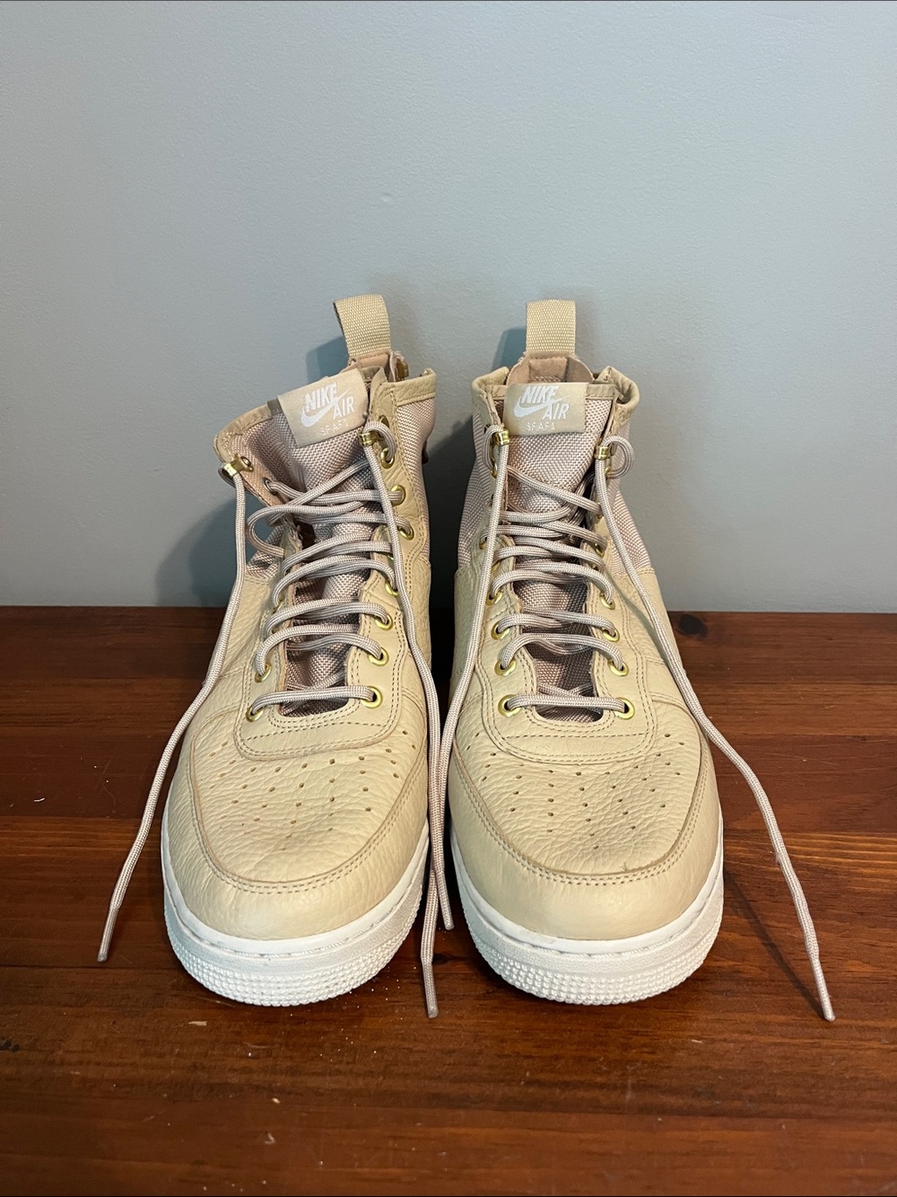 Men’s Nike SF Air Force 1 Mid, Size 11